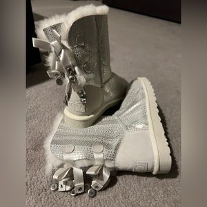 BEAUTIFUL Ugg Bailey bling sparkle bow crystal embellished shimmer boots!